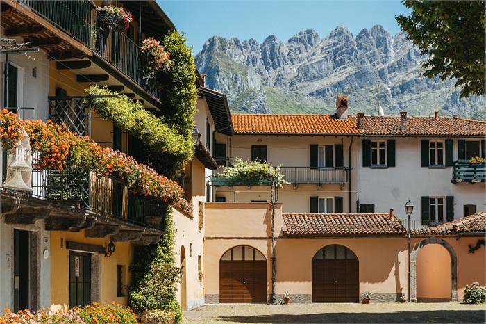 Il Centro Acustico e la città di Lecco